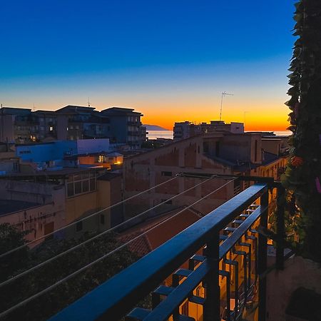 Seaview Terrace Apartment Relax & Comfort In Milazzo, Ture'S Home Ngoại thất bức ảnh